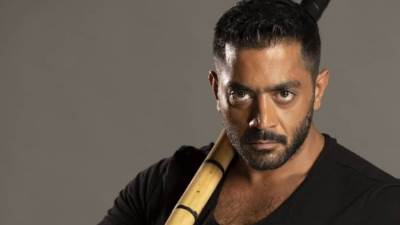 بتهمة إزعاج رجل أعمال.. حبس الفنان أحمد فلوكس وتغريمه