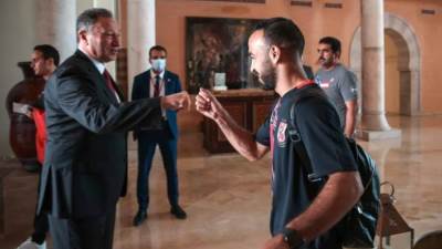 «اقتراب المواجهة»..الأهلي يتوجه إلى ملعب «العقربي» لملاقاة الترجي