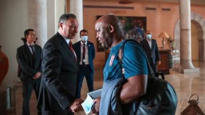 شاهد إجراءات تأمين أتوبيس الأهلي لملعب الترجي (فيديو)