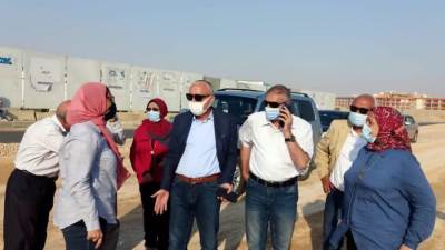 آخر مستجدات أعمال تطوير الطرق ومنظومة الصرف الصحي بالقاهرة الجديدة..(صور)