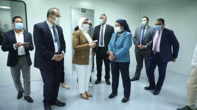 كواليس جولة وزيرة الصحة داخل مجمع مصانع «فاكسيرا» لإنتاج الأمصال واللقاحات