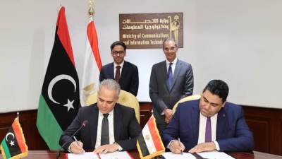 كواليس توقيع 4 اتفاقيات تعاون بين الشركة المصرية للاتصالات وشركات ليبية