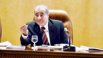 «التموين» تغلق مواقع استلام القمح المحلي نهاية الشهر واستلام 3,6 مليون طن