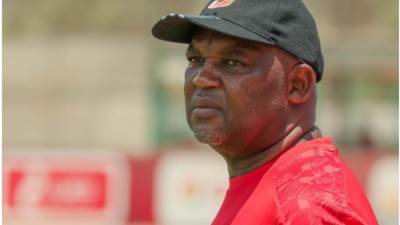 موعد نهائي دوري الأبطال بين «الأهلي وتشيفز» تتصدر صحف جنوب أفريقيا