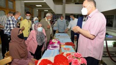 محافظ أسيوط يعلن دعمه لذوات الهمم والسيدات المعيلات لإقامة مشروعات صغيرة