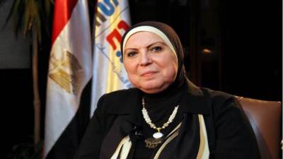 على خُطى الرئيس.. وزيرة التجارة والصناعة تتوجه إلى بغداد