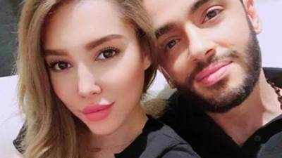 رامي جمال عن زوجته :«مخها في إجازة.. وقلبها شغال»