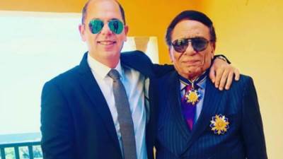 رامي إمام: الزعيم حالته الصحية زي الفل