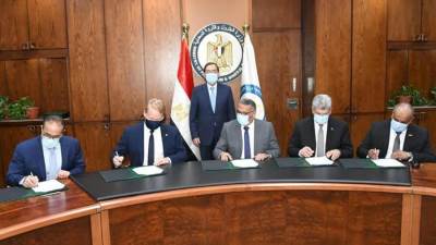 تفاصيل اتفاقيات «البترول» لإقامة مشروع مجمع البحر الأحمر للبتروكيماويات