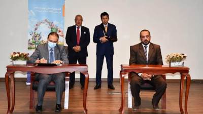 كواليس توقيع عقود 12 فرع لبنكي الأهلي ومصر بمراكز الشباب