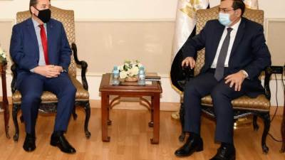 أبرزها بوابة مصر.. مباحثات مصرية تشيلية في مجال البترول والغاز