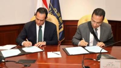 تعاون جديد بين «التعليم» و«الاتصالات» لتحويل المناهج إلى الطريقة الناطقة للمكفوفين