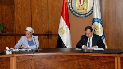 تعاون بين «البترول» و«البيئة» لعمليات البحث والاستخراج النفطي والاستغلال التعديني