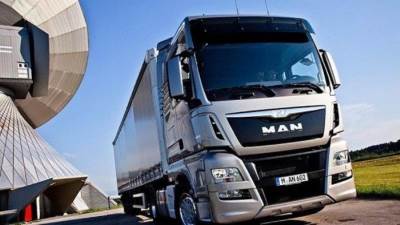 هل تم وقف تجديد تراخيص شاحنات النقل الثقيل؟.. الحكومة ترد