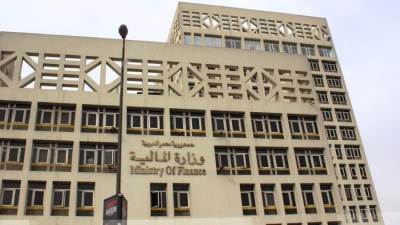 هل تم خفض مخصصات قطاعي الصحة والتعليم بالموازنة العامة للدولة؟