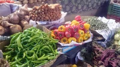 كيف تغيرت أسعار الفاكهة والخضراوات اليوم الاثنين؟