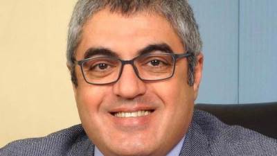 «الصحة العالمية» تختار طبيب مصري بلجنة المبادئ الأساسية لعلاج آلام أسفل الظهر