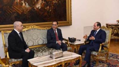 وزير الإسكان أمام الرئيس: الإسكان الاجتماعي المظلة التي أمنت حصول المواطن على سكن