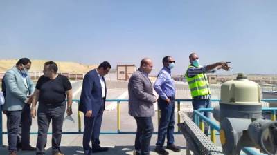 نائب وزير الإسكان يتفقد محطتى معالجة صرف البدرشين والعياط