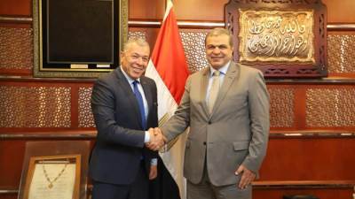 كواليس لقاء «سعفان» مع رئيس الجالية المصرية بفرنسا لمتابعة أوضاع العمال