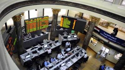 التراجع يخيم على مؤشرات البورصة بمنتصف تعاملات جلسة الثلاثاء