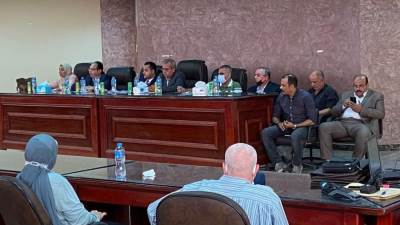 بيع 4 محال تجارية وصيدلية بالمزاد العلني بمدينة العبور الجديدة