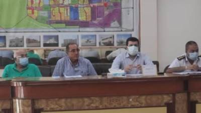 رئيس «برج العرب الجديدة» يلتقي سكان المدينة لبحث مقترحاتهم وشكاواهم