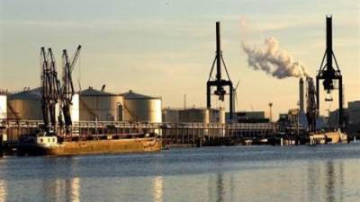 ننشر 10 معلومات عن توسعات ميناء الحمراء البترولي لزيادة الطاقة الاستيعابية