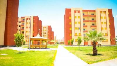 وزير الإسكان يتابع الموقف التنفيذي للمشروعات المختلفة بمدينة قنا الجديدة