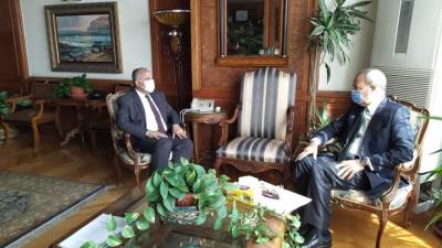 «عبد العاطى» و«الهجان» يبحثان موقف إزالة التعديات ومشروعات الرى بالقليوبية