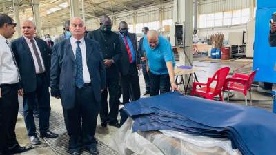 مدينة الجلود بالروبيكي تستقبل وفد كلية القادة والاركان الزامبي