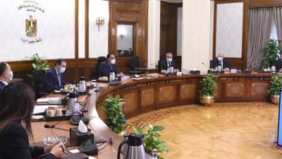 سيناريوهات مواجهة تداعيات ارتفاعات أسعار الوقود والسلع الاستراتيجية في السوق العالمية