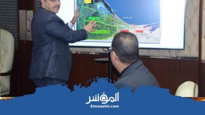 وليد عباس يبحث مع مسئولي المنطقة الاقتصادية لقناة السويس المشروعات التنموية