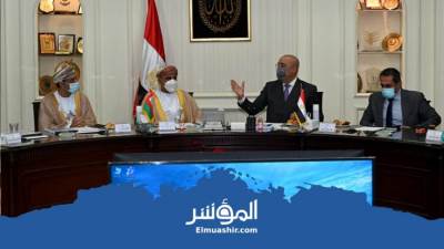 «التجربة مستمرة»..وزير الإسكان يعرض على نظيره العماني الطفرة العمرانية التي تشهدها مصر