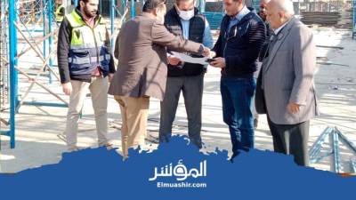 خالد عباس يتفقد سير العمل بمشروع تطوير «منطقة سور مجرى العيون»