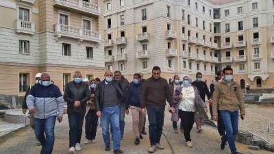 مسئولو "الإسكان" يقومون بجولة تفقدية بمشروعات العاصمة الإدارية الجديدة