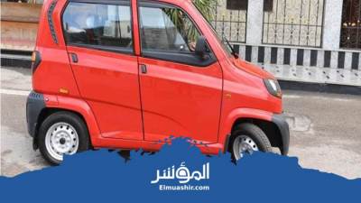 وزيرا «الإنتاج الحربي» و«الصناعة» يتفقدان نموذجًا لمركبة بديلة للتوكتوك