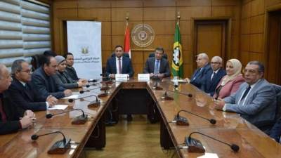 محافظ الدقهلية والبنك الزراعي يوقعان بروتوكول إحلال وتجديد سيارات النقل