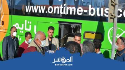 محافظ الوادي الجديد يدشن أحدث شركات النقل الجماعي بالمحافظة