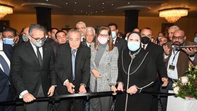 وزيرا التجارة والتموين يفتتحان المعرض الأول للذهب والمجوهرات "نبيو ٢٠٢٢"