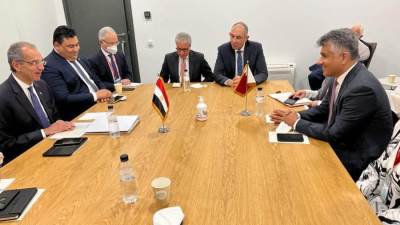 وزير الاتصالات يناقش مع سامسونج العالمية التوسع فى استثمارات الشركة فى مصر