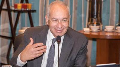 قناة السويس تتعاون مع ميرسك العالمية لإنتاج الوقود الأخضر