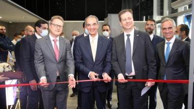 وزير الاتصالات يفتتح المقر الجديد لشركة "إس إيه بي" SAP في مصر