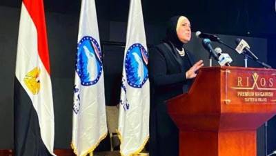 نيفين جامع: نستهدف تعزيز مكانة مصر صناعيا على المستويين الاقليمي والدولي