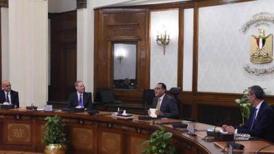 رئيس الوزراء يستقبل رئيس شركة "مايكروسوفت" لبحث مجالات التعاون