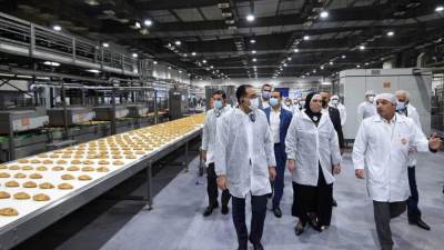 رئيس الوزراء يواصل جولته لعدد من مصانع ٦ أكتوبر ويزور شركة "إيديتا" 