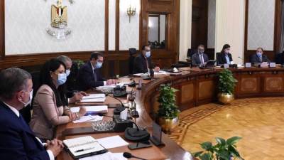 مدبولى يشدد على مساندة الدولة للقطاع الصناعي في هذه المرحلة الدقيقة