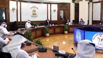 رئيس الوزراء يبحث مع وزير الصناعة والتكنولوجيا المتقدمة بدولة الإمارات ملفات التعاون