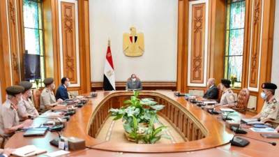 الرئيس السيسي يتابع مشروعات الإنتاج الزراعي واستصلاح الأراضي