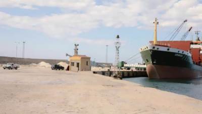 اقتصادية قناة السويس: تصدير 3300 طن أسمنت أبيض إلى روسيا